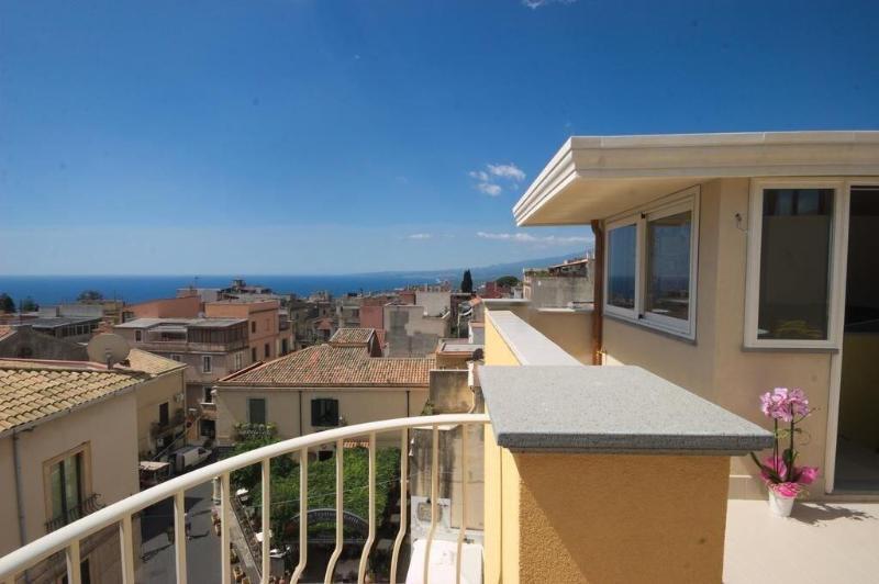 Casa Turrisi Bed & Breakfast Taormina Bagian luar foto