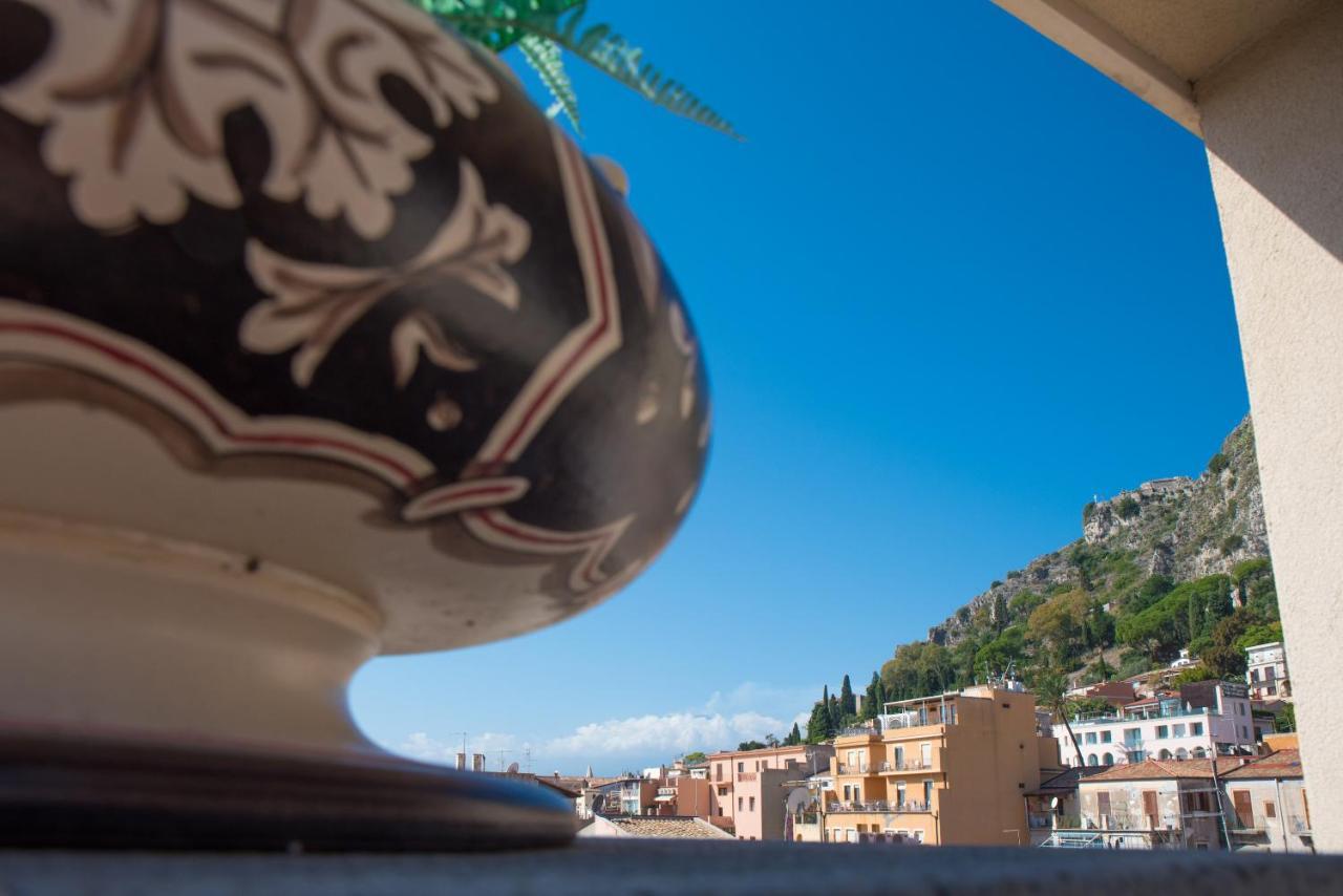 Casa Turrisi Bed & Breakfast Taormina Bagian luar foto