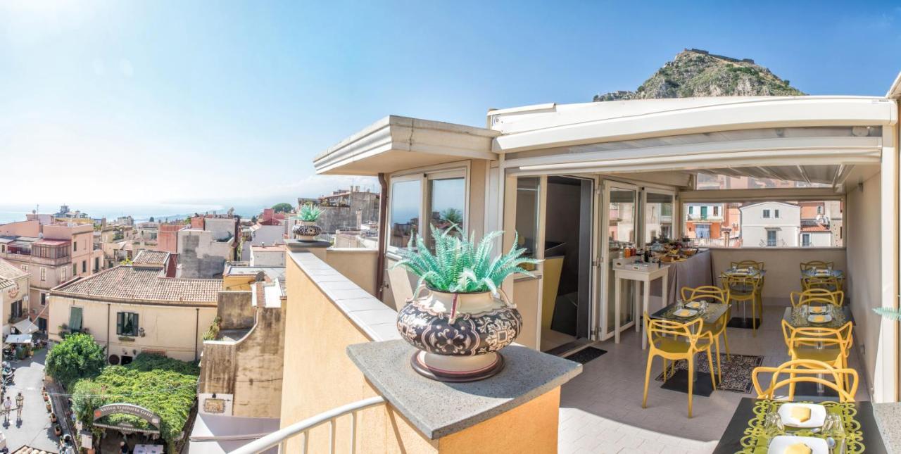 Casa Turrisi Bed & Breakfast Taormina Bagian luar foto