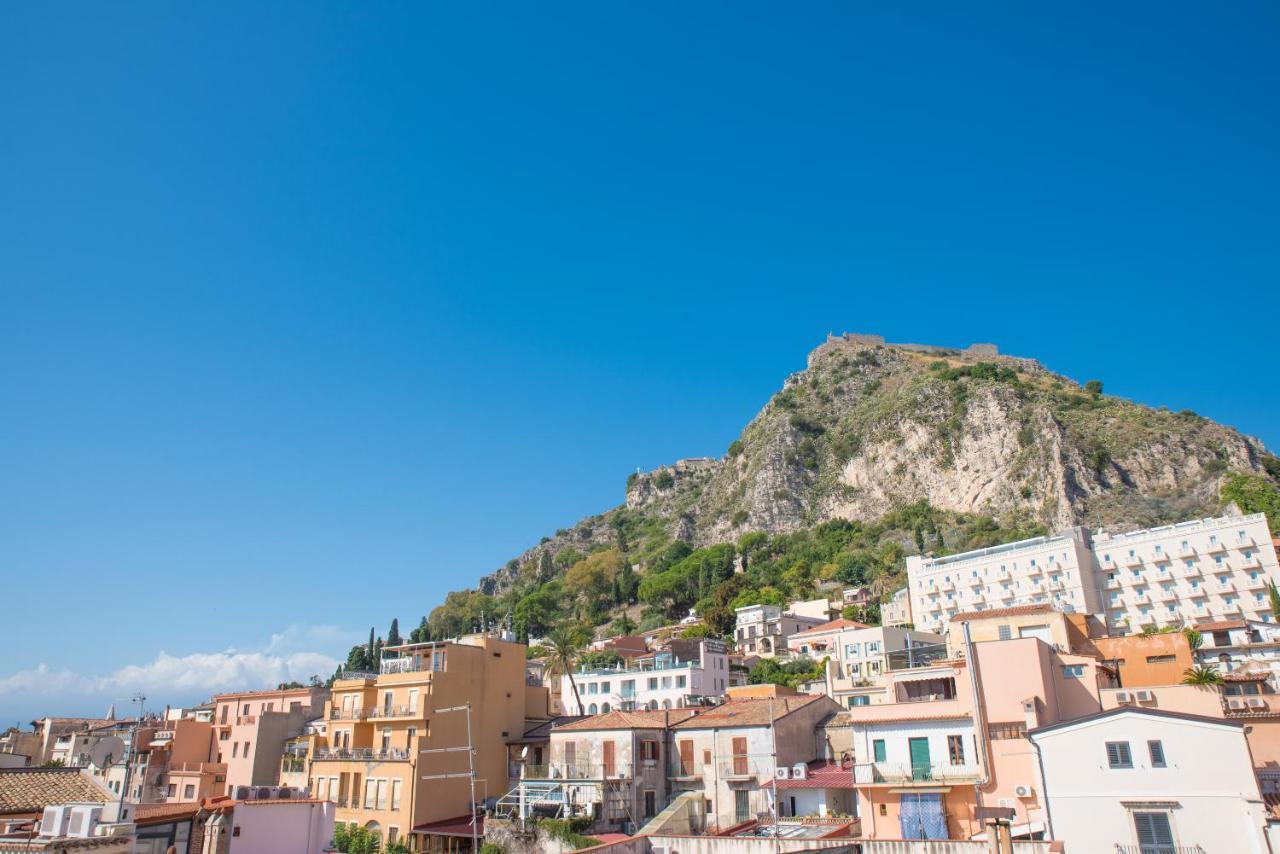 Casa Turrisi Bed & Breakfast Taormina Bagian luar foto
