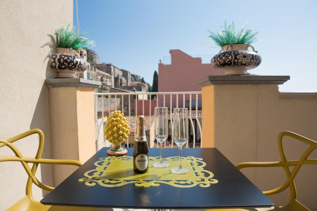 Casa Turrisi Bed & Breakfast Taormina Bagian luar foto
