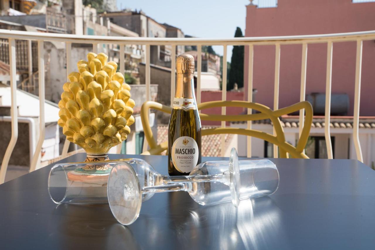 Casa Turrisi Bed & Breakfast Taormina Bagian luar foto